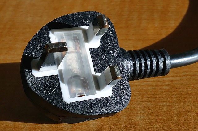Standard 3 pin 13 A plug